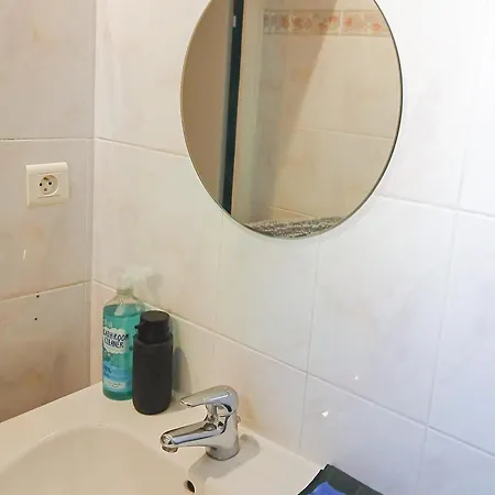 Apartamento à Partager Pour 1 à 4 Personnes *